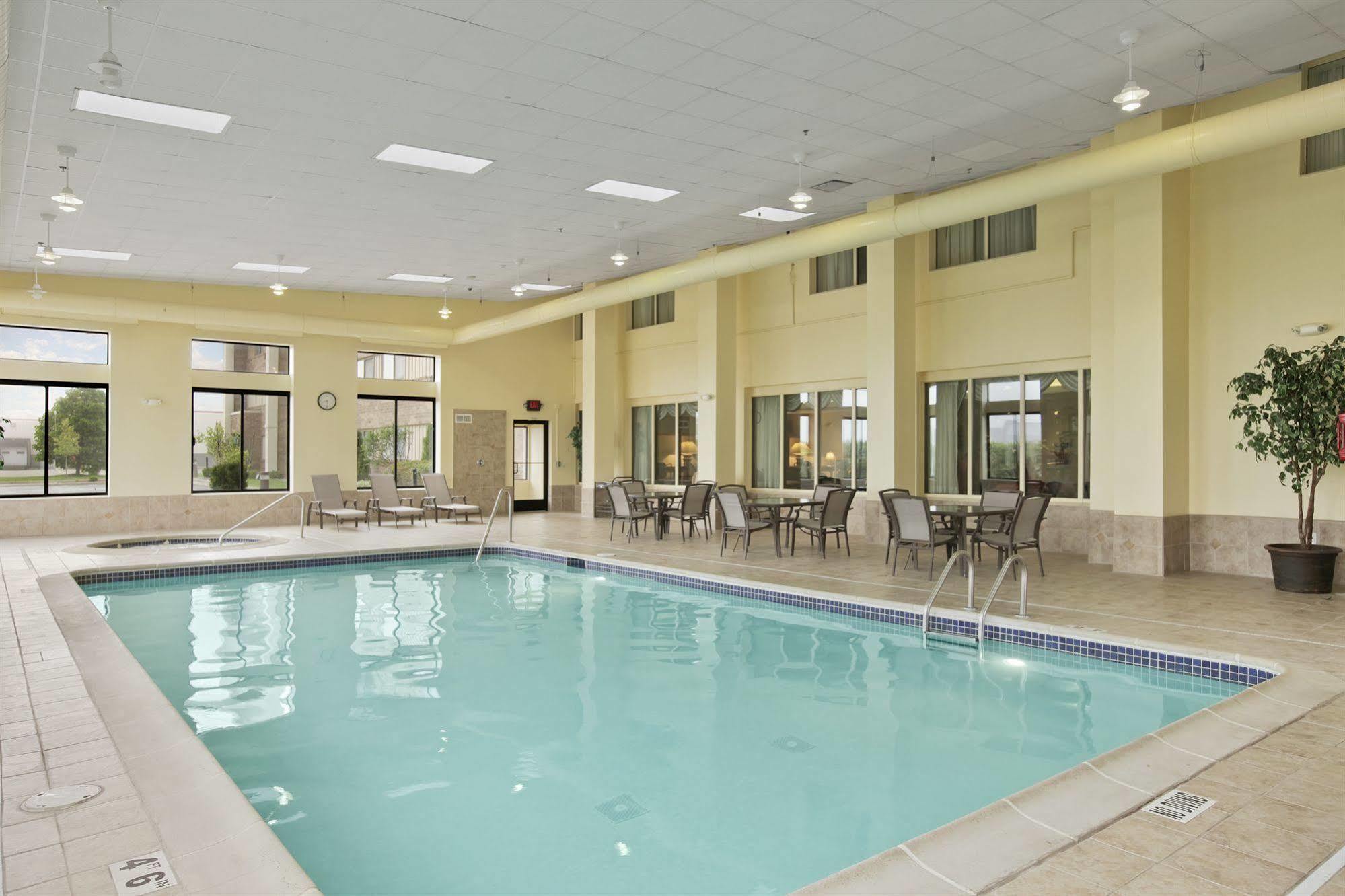 Best Western Warren Hotel Buitenkant foto